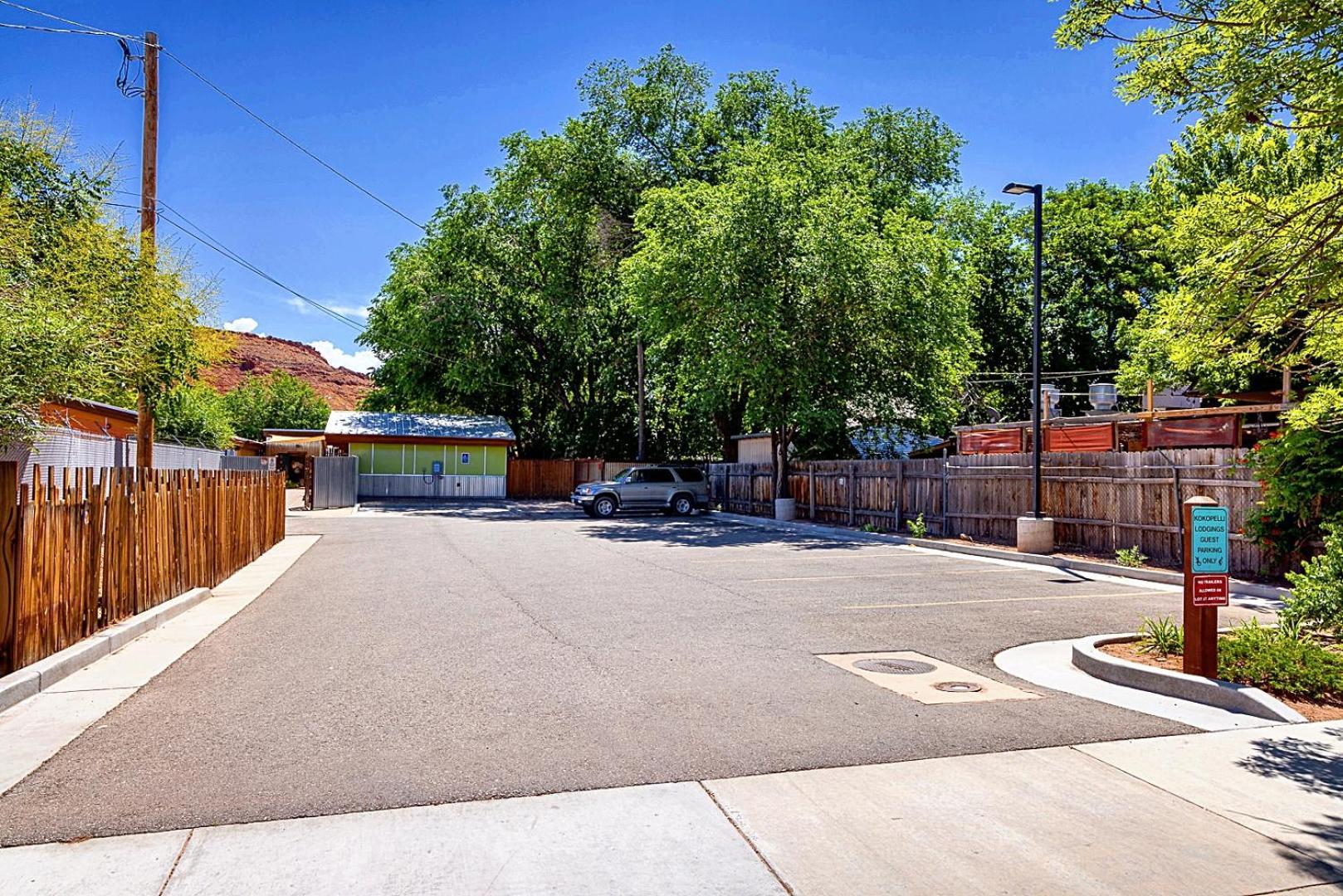 Downtown Kokopelli West 9 - Newly Remodeled Stylish Studio Moab Exterior photo