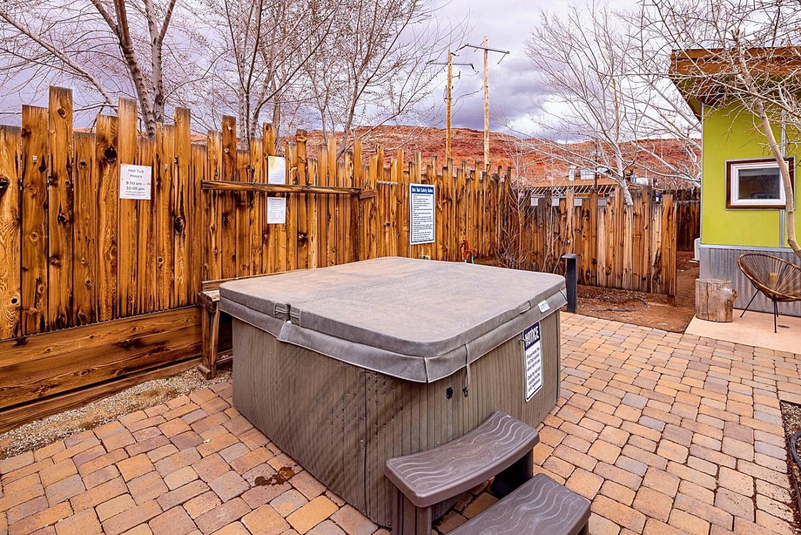 Downtown Kokopelli West 9 - Newly Remodeled Stylish Studio Moab Exterior photo